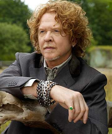 simply red lead singer